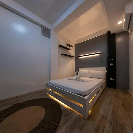 Sip Sunset Hostel And Lounge-3